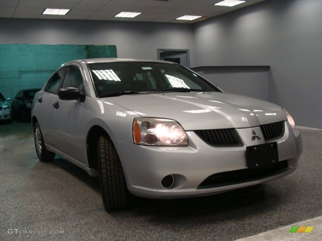 2006 Galant DE - Liquid Silver Metallic / Black photo #1