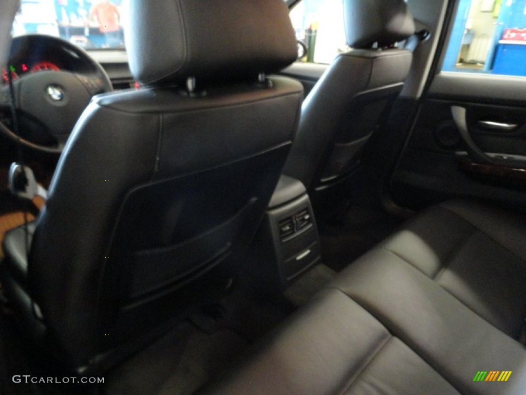 2006 3 Series 330xi Sedan - Titanium Silver Metallic / Black photo #19