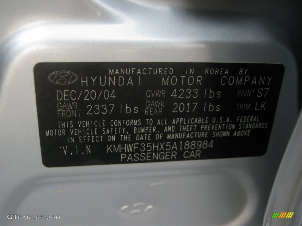 2005 Sonata LX V6 - Bright Silver / Black photo #26
