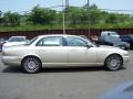 Winter Gold Metallic - XJ Vanden Plas Photo No. 7