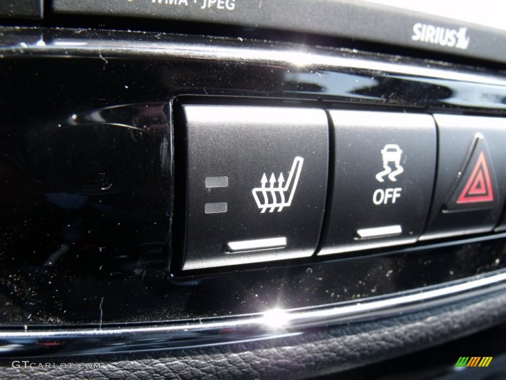 2011 Chrysler 200 S Controls Photo #49996468