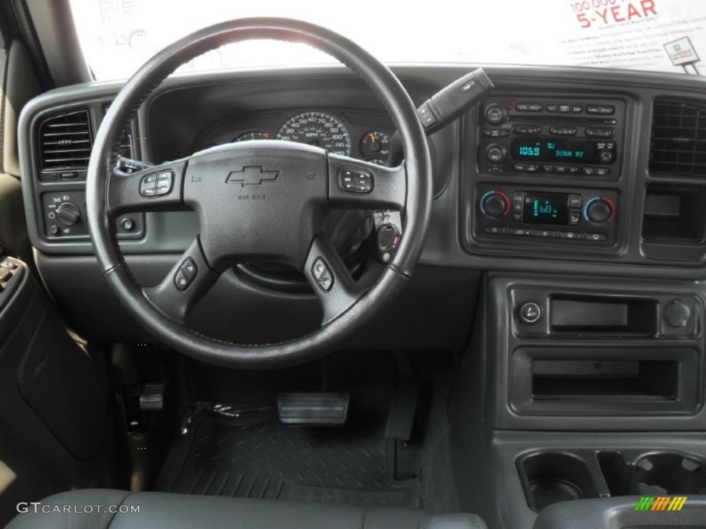 2006 Chevrolet Silverado 3500 LT Crew Cab 4x4 Dually Dark Charcoal Dashboard Photo #49996537