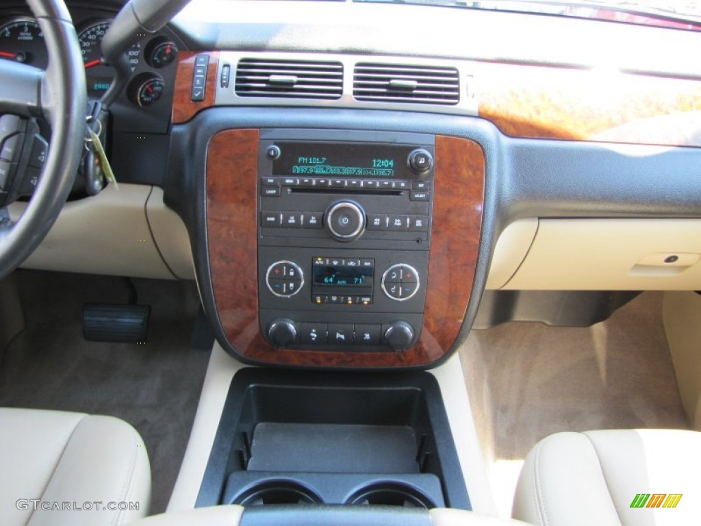 2008 Chevrolet Tahoe LT 4x4 Controls Photo #49998475