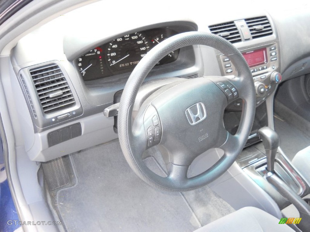 2006 Accord SE Sedan - Royal Blue Pearl / Gray photo #12