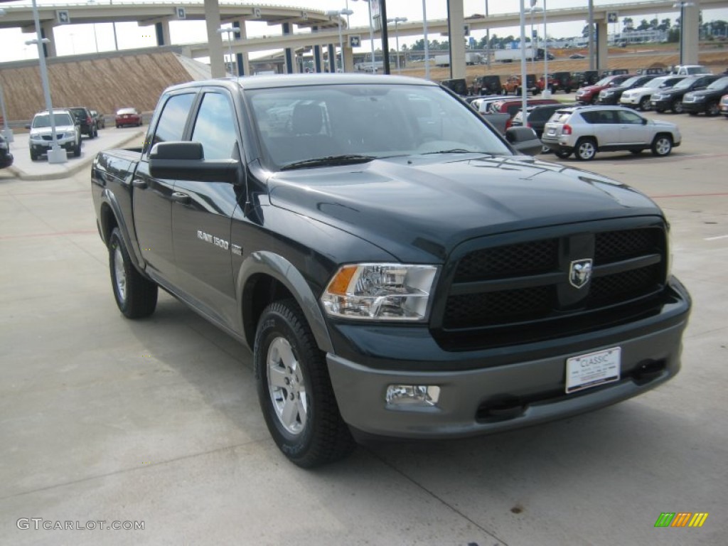 2011 Ram 1500 SLT Outdoorsman Crew Cab 4x4 - Hunter Green Pearl / Dark Slate Gray/Medium Graystone photo #7