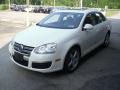 Campanella White - Jetta SE Sedan Photo No. 3