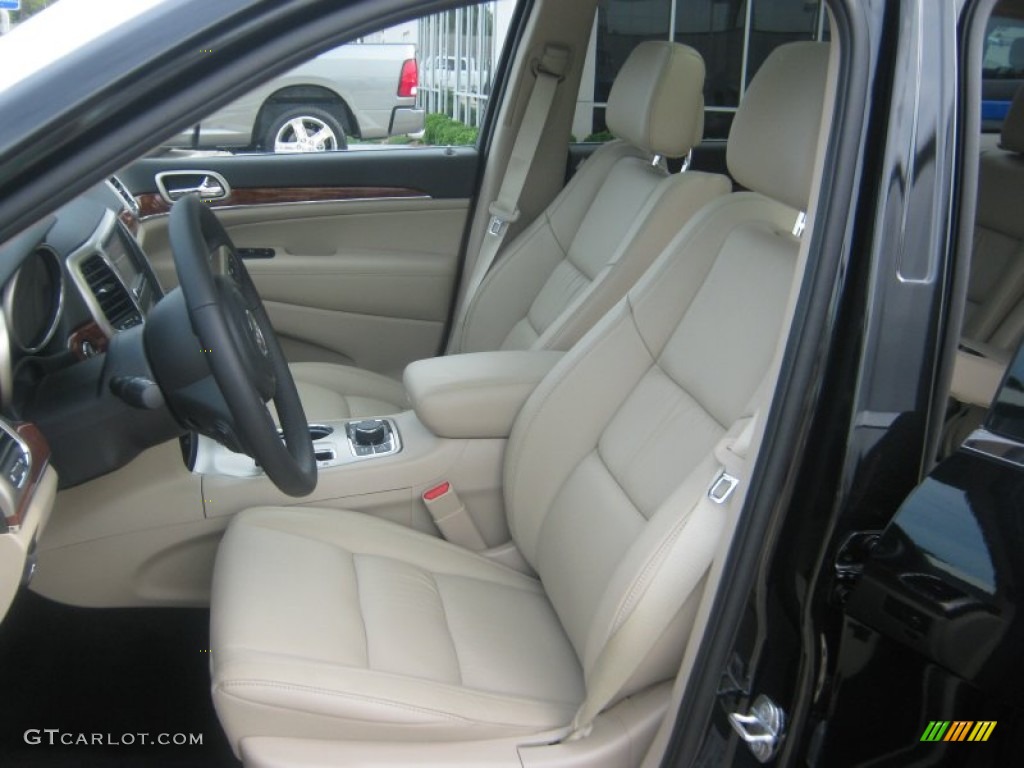 2011 Grand Cherokee Limited 4x4 - Brilliant Black Crystal Pearl / Black/Light Frost Beige photo #15