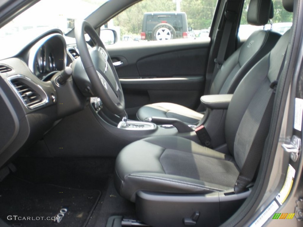 Black Interior 2011 Chrysler 200 S Photo #50003422