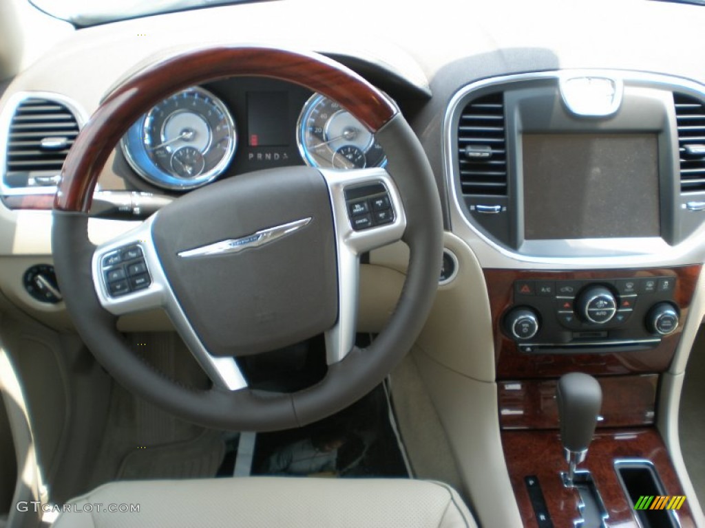 2011 Chrysler 300 C Hemi Dark Frost Beige/Light Frost Beige Dashboard Photo #50003887
