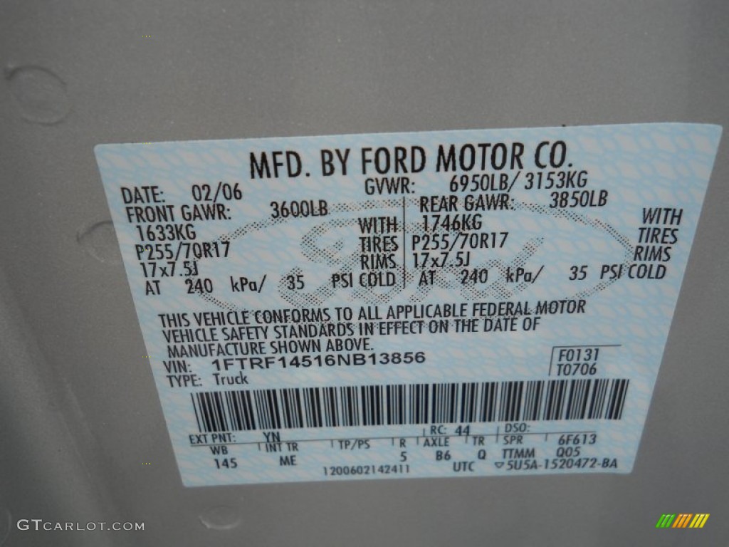 2006 F150 XLT Regular Cab 4x4 - Silver Metallic / Medium Flint photo #21