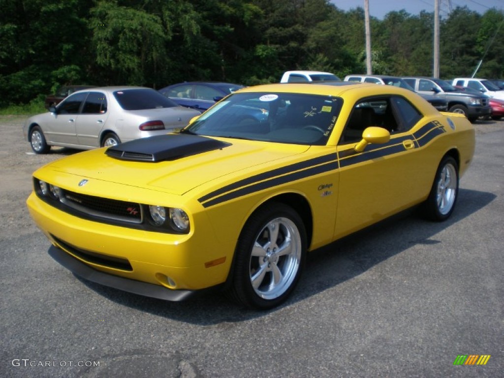 2010 Challenger R/T Classic - Detonator Yellow / Dark Slate Gray photo #1