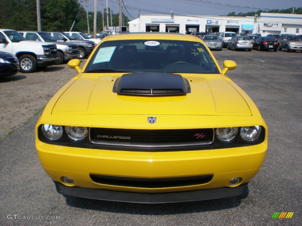 2010 Challenger R/T Classic - Detonator Yellow / Dark Slate Gray photo #2