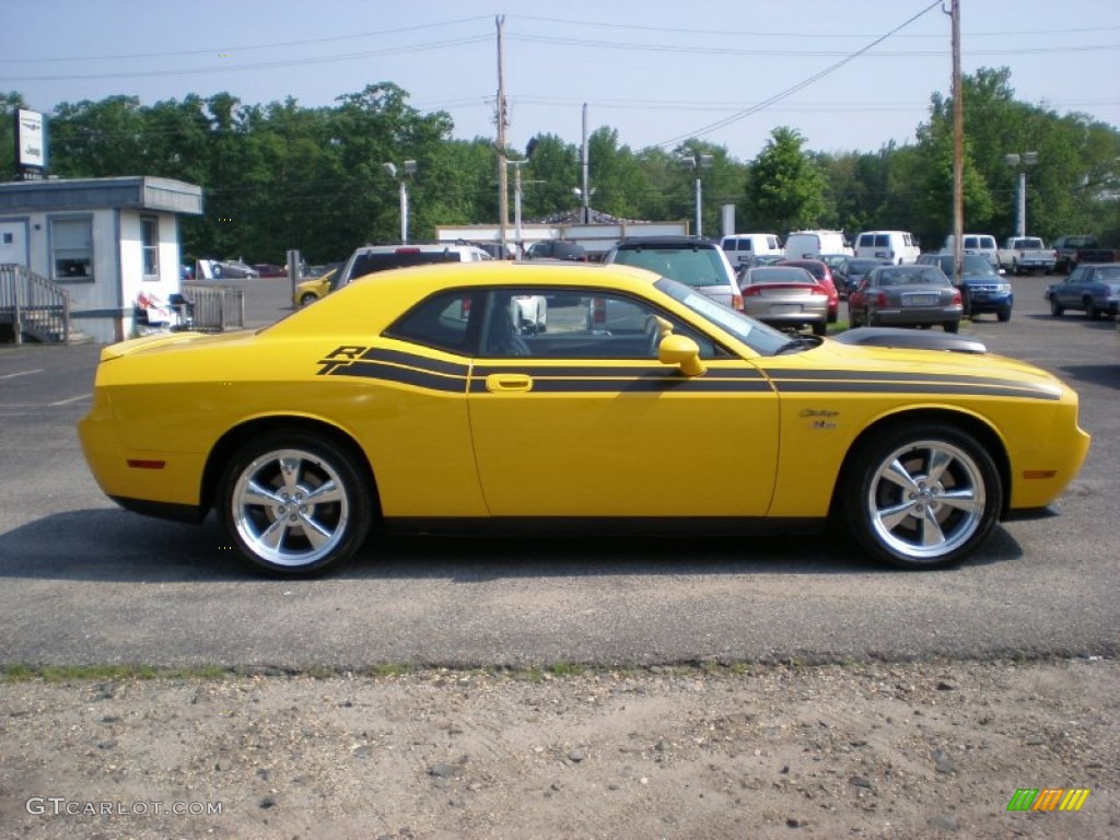 2010 Challenger R/T Classic - Detonator Yellow / Dark Slate Gray photo #4