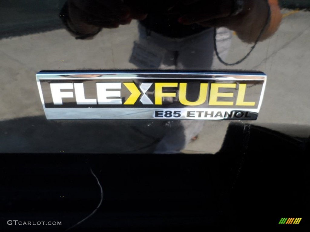2007 Chevrolet Tahoe LT Marks and Logos Photo #50011429