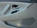 Super White - Camry LE Photo No. 12