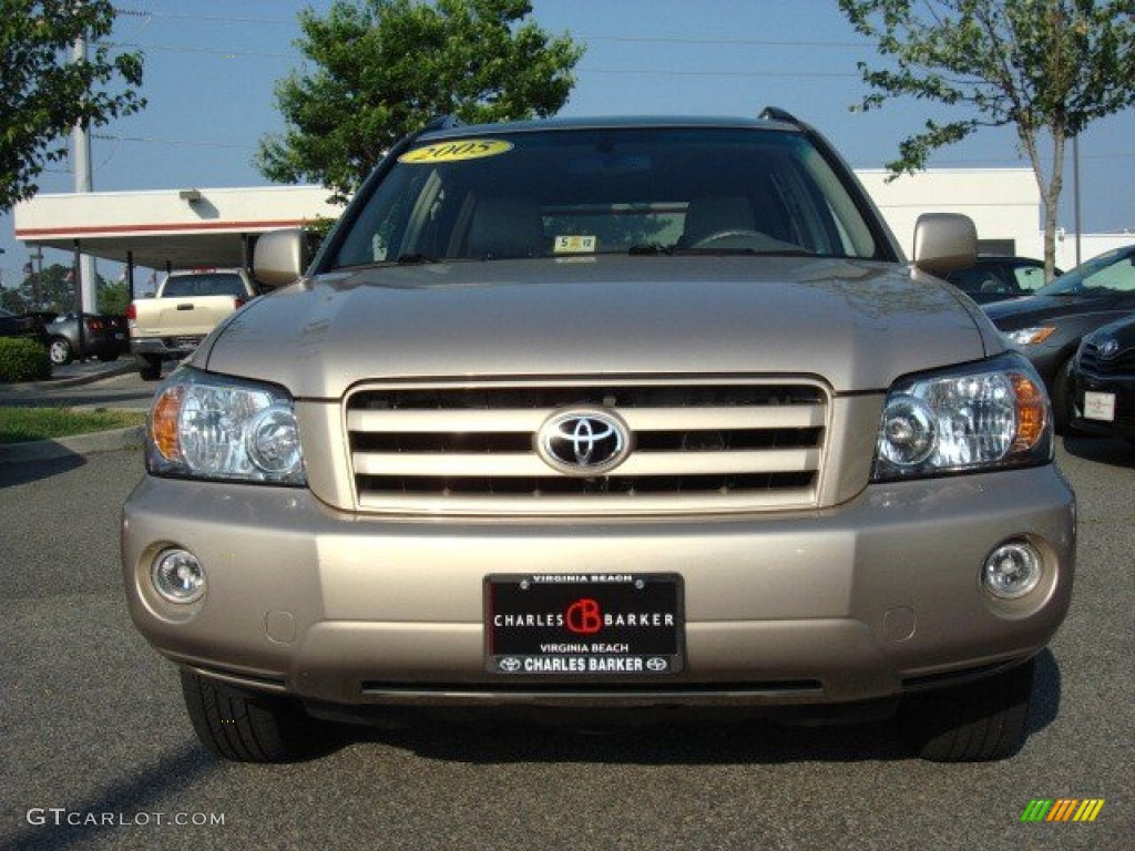 2005 Highlander Limited - Sonora Gold Pearl / Ivory photo #7