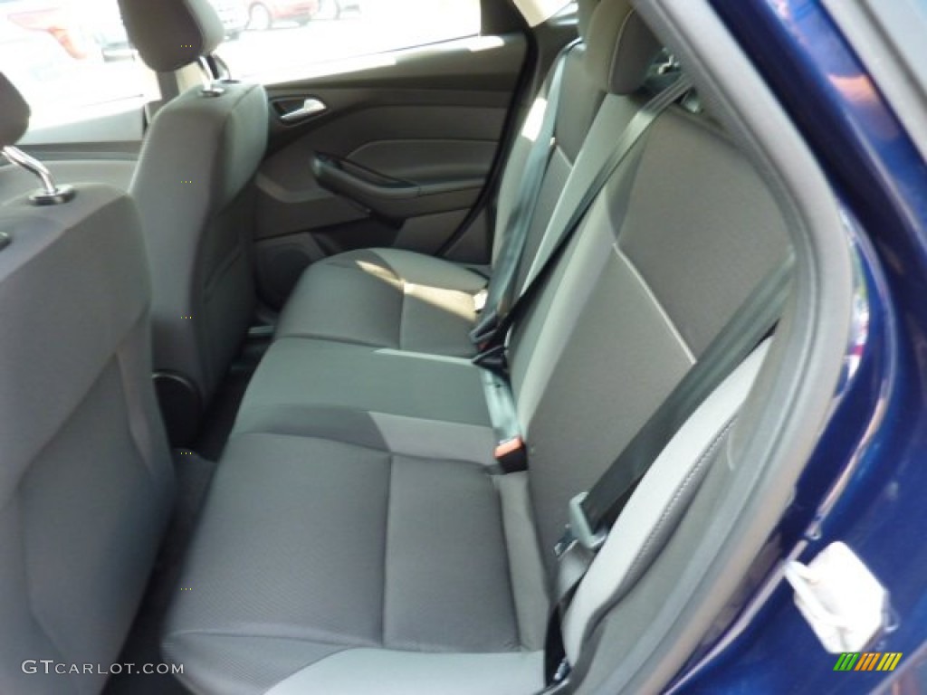 Charcoal Black Interior 2012 Ford Focus SE 5-Door Photo #50014396