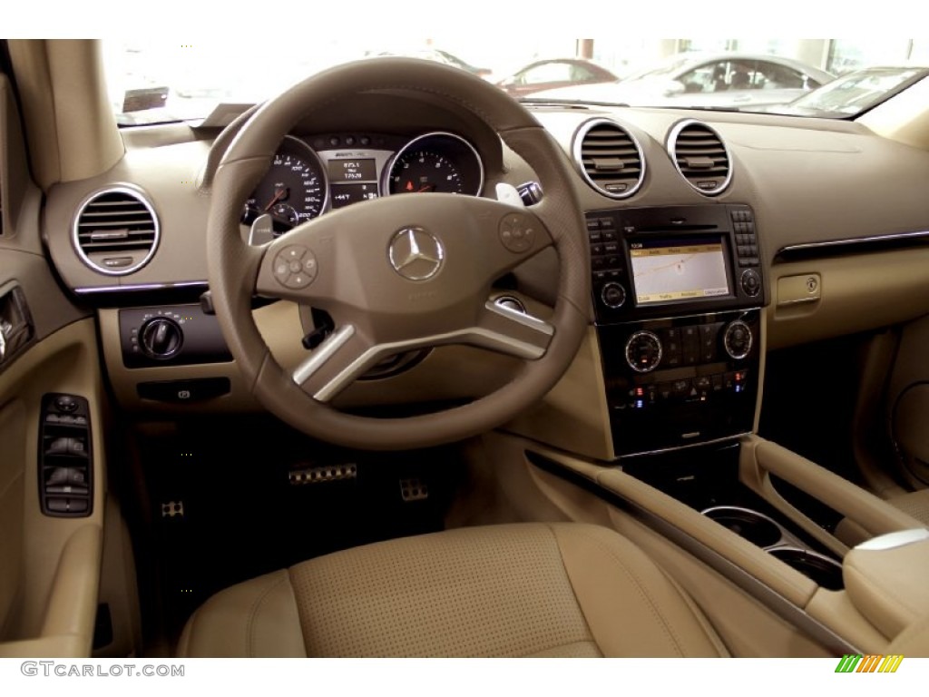 2009 Mercedes-Benz ML 63 AMG 4Matic Cashmere Dashboard Photo #50015329