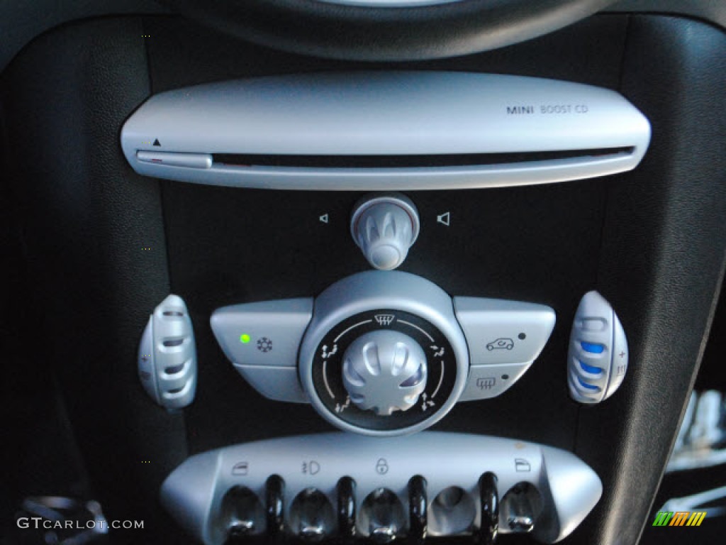 2010 Mini Cooper S Hardtop Controls Photo #50018413