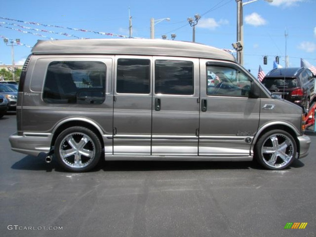 2000 Savana Van 1500 Passenger Conversion - Storm Gray Metallic / Neutral photo #10