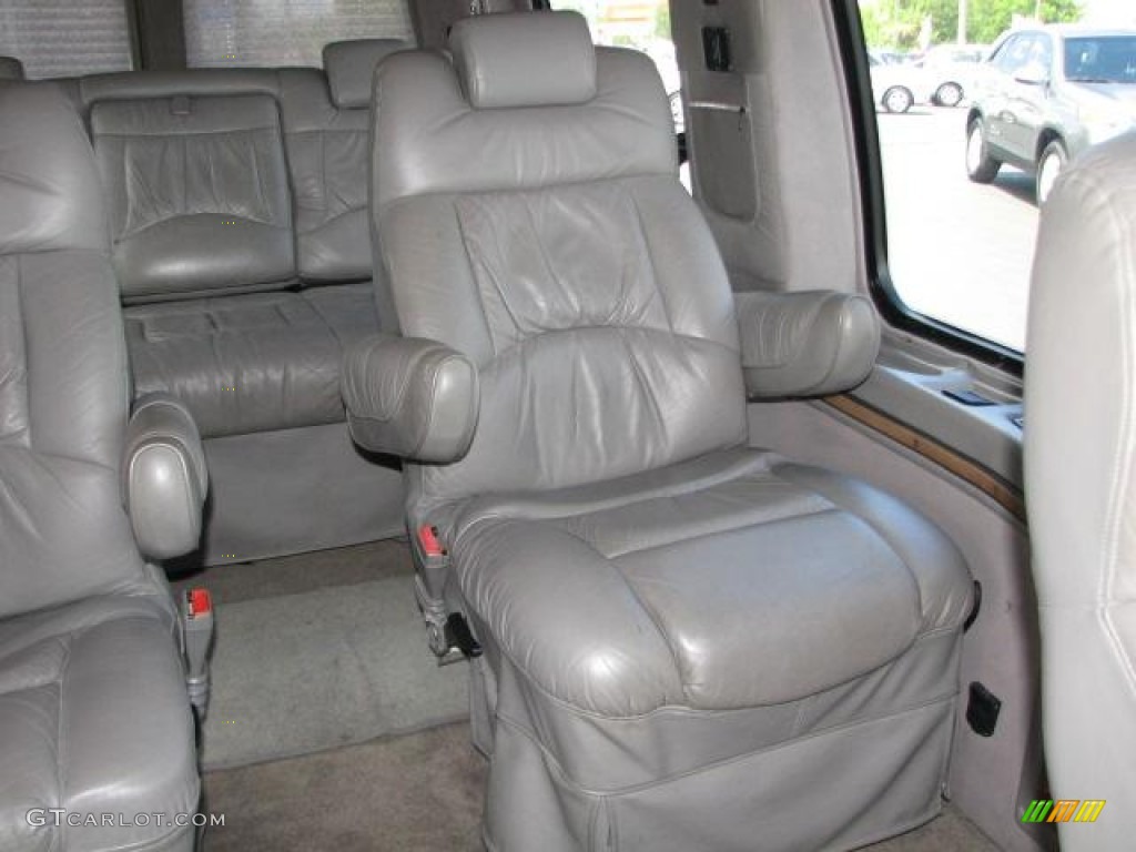 2000 Savana Van 1500 Passenger Conversion - Storm Gray Metallic / Neutral photo #16