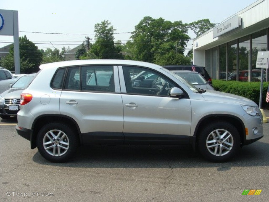 2011 Tiguan S - Reflex Silver Metallic / Charcoal photo #2