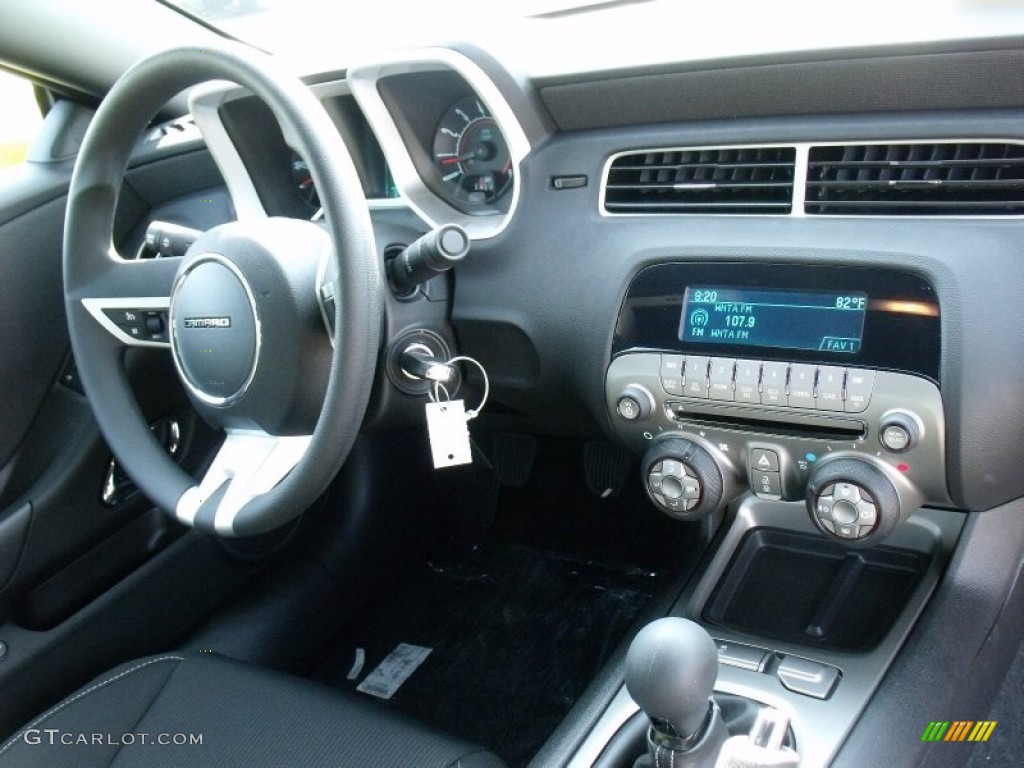 2011 Chevrolet Camaro LT Coupe Black Dashboard Photo #50024308