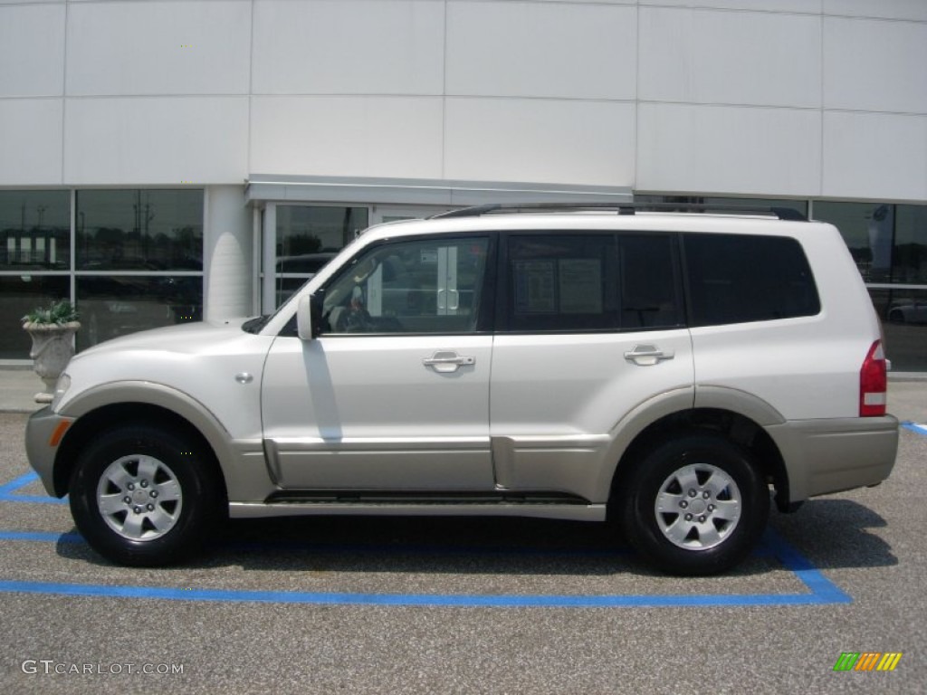 Glacier White Pearl 2003 Mitsubishi Montero Limited 4x4 Exterior Photo #50026738