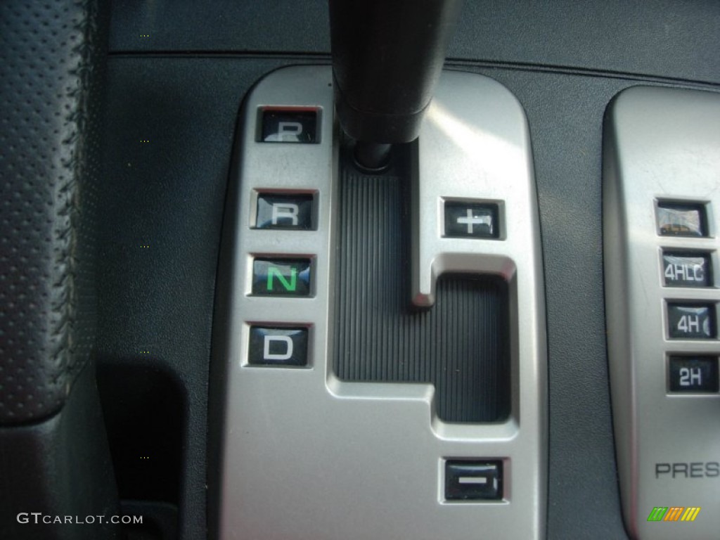 2003 Mitsubishi Montero Limited 4x4 Transmission Photos
