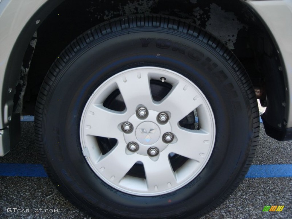 2003 Mitsubishi Montero Limited 4x4 Wheel Photo #50027167