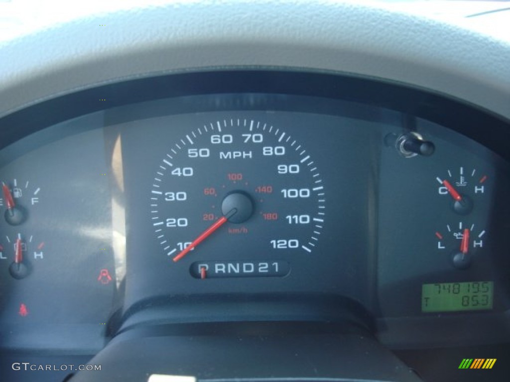 2005 F150 XLT SuperCab - Silver Metallic / Medium Flint Grey photo #13