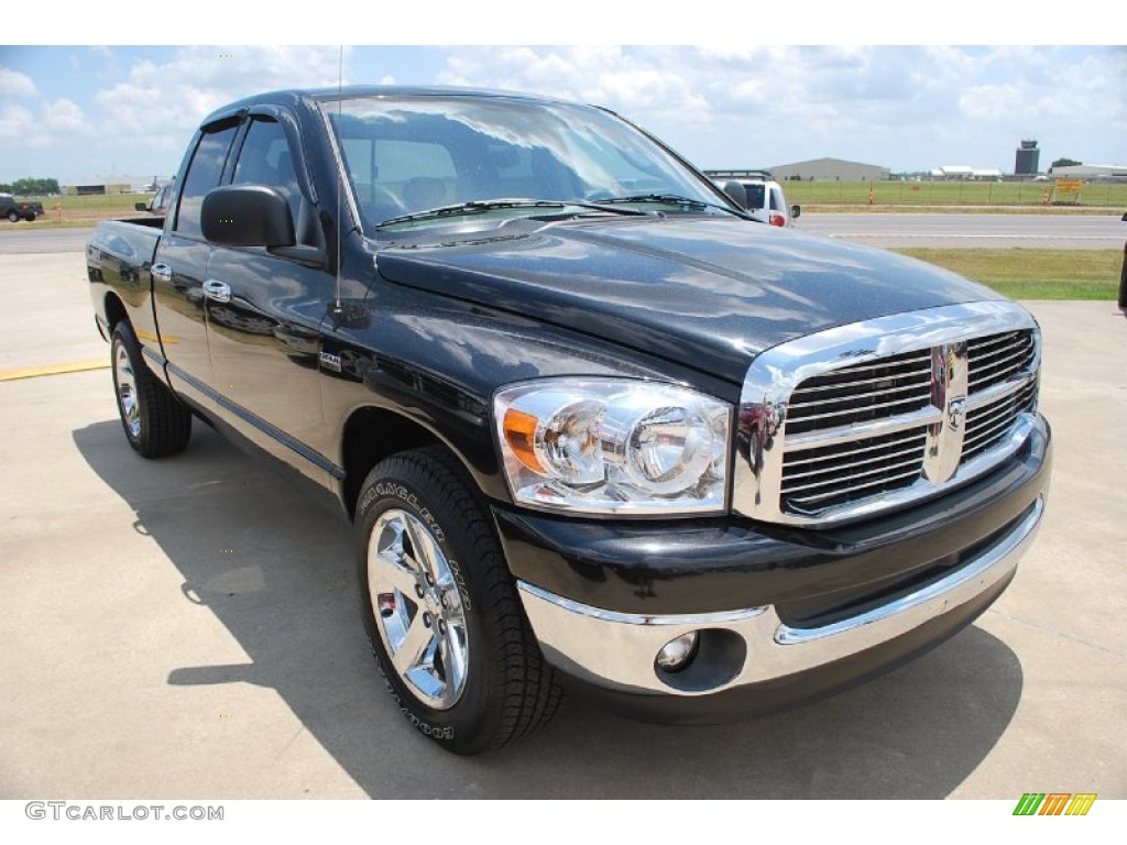 2007 Ram 1500 ST Quad Cab - Brilliant Black Crystal Pearl / Medium Slate Gray photo #9