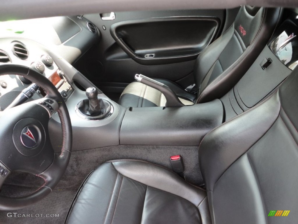 Ebony Interior 2008 Pontiac Solstice GXP Roadster Photo #50033396