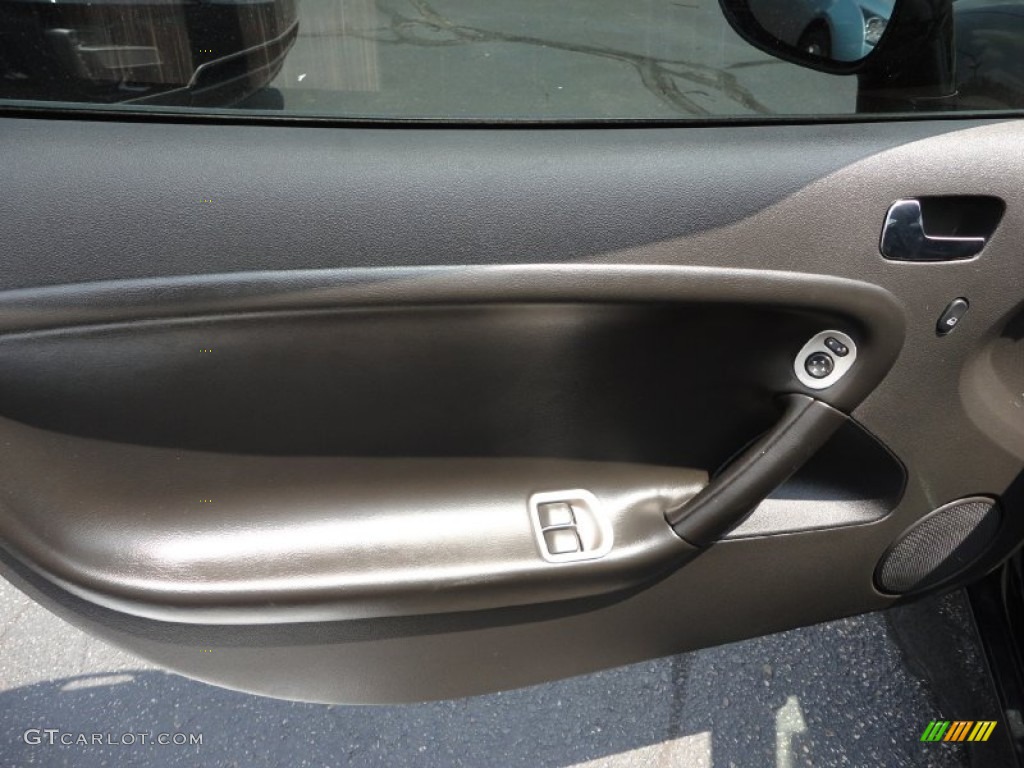 2008 Pontiac Solstice GXP Roadster Ebony Door Panel Photo #50033405