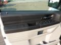 Stone White - Grand Caravan SE Photo No. 14