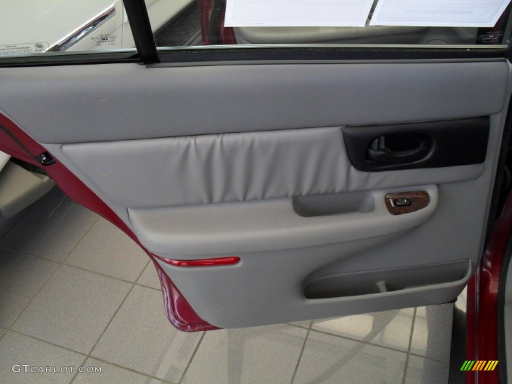 2003 Buick Regal GS Medium Gray Door Panel Photo #50035439