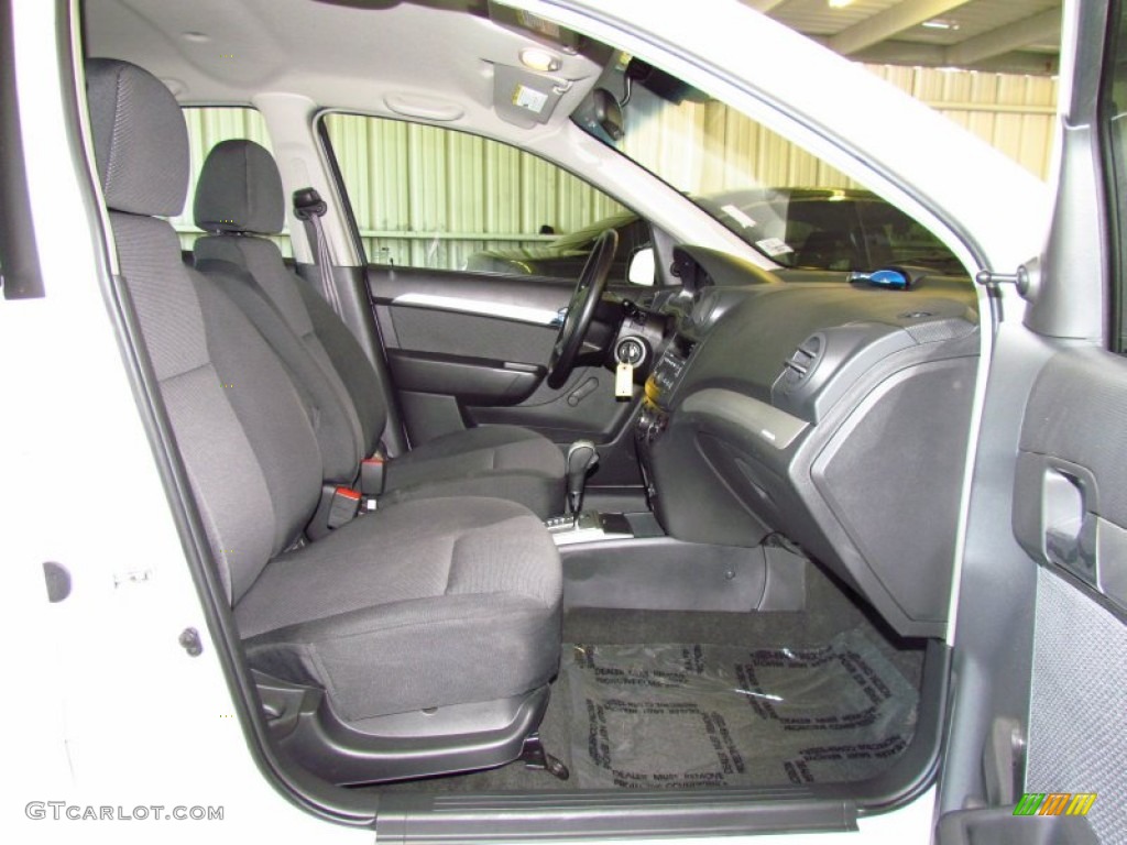 2010 Aveo LT Sedan - Summit White / Charcoal photo #10