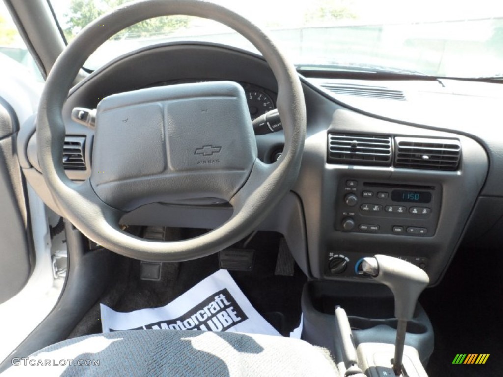 2001 Chevrolet Cavalier Ls Sedan Medium Gray Dashboard Photo 2001 Chevrolet Cavalier Ls Sedan Medium Gray Dashboard Photo 50045085