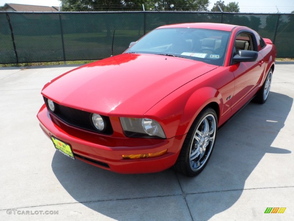 2005 Mustang V6 Deluxe Coupe - Torch Red / Medium Parchment photo #7