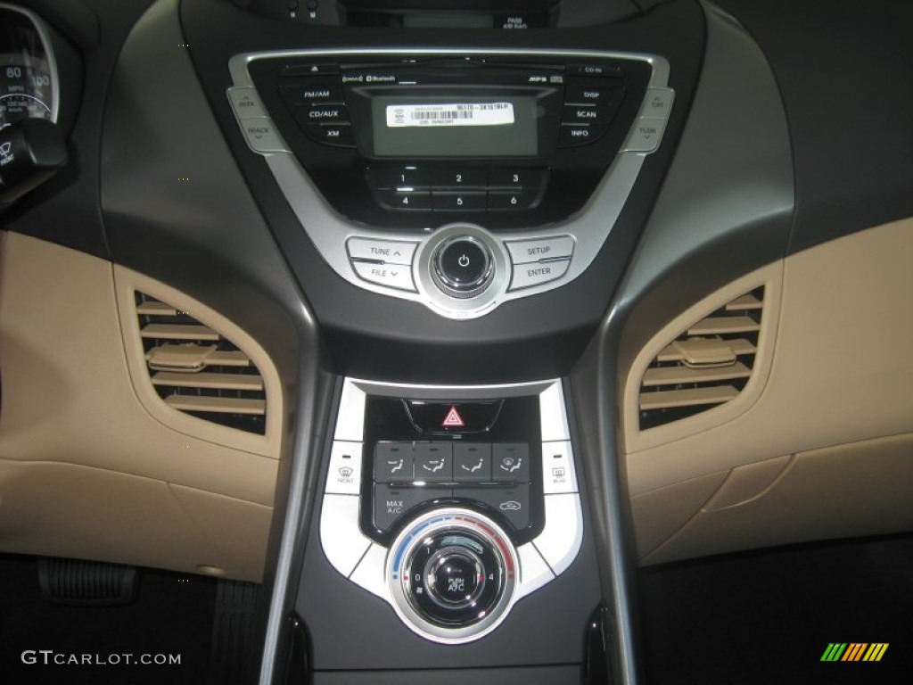 2011 Hyundai Elantra GLS Controls Photo #50049093