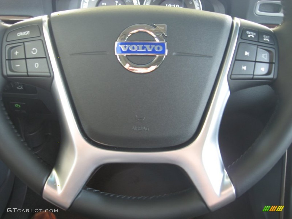 2011 Volvo XC70 T6 AWD Steering Wheel Photos