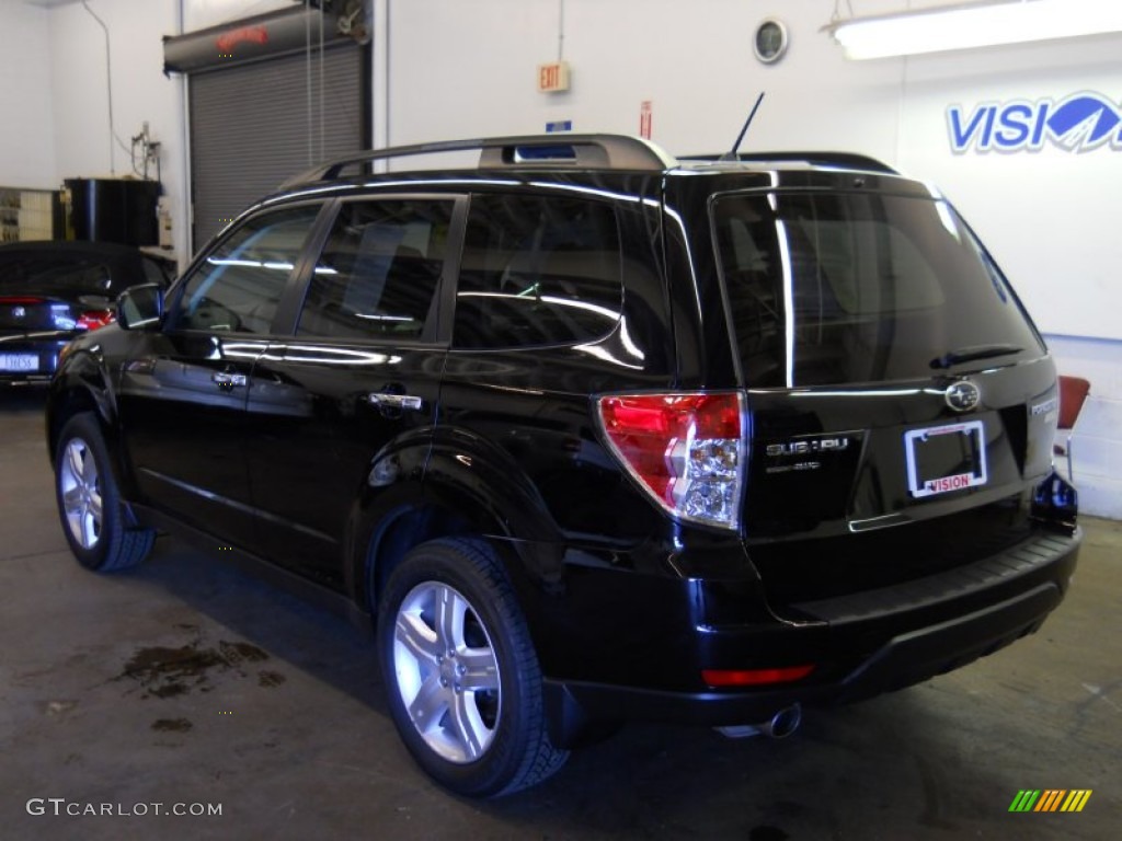 2010 Forester 2.5 X Limited - Obsidian Black Pearl / Black photo #15