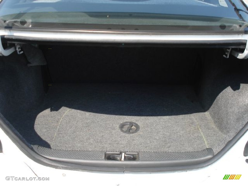 1998 Sunfire SE Coupe - Bright White / Graphite photo #13