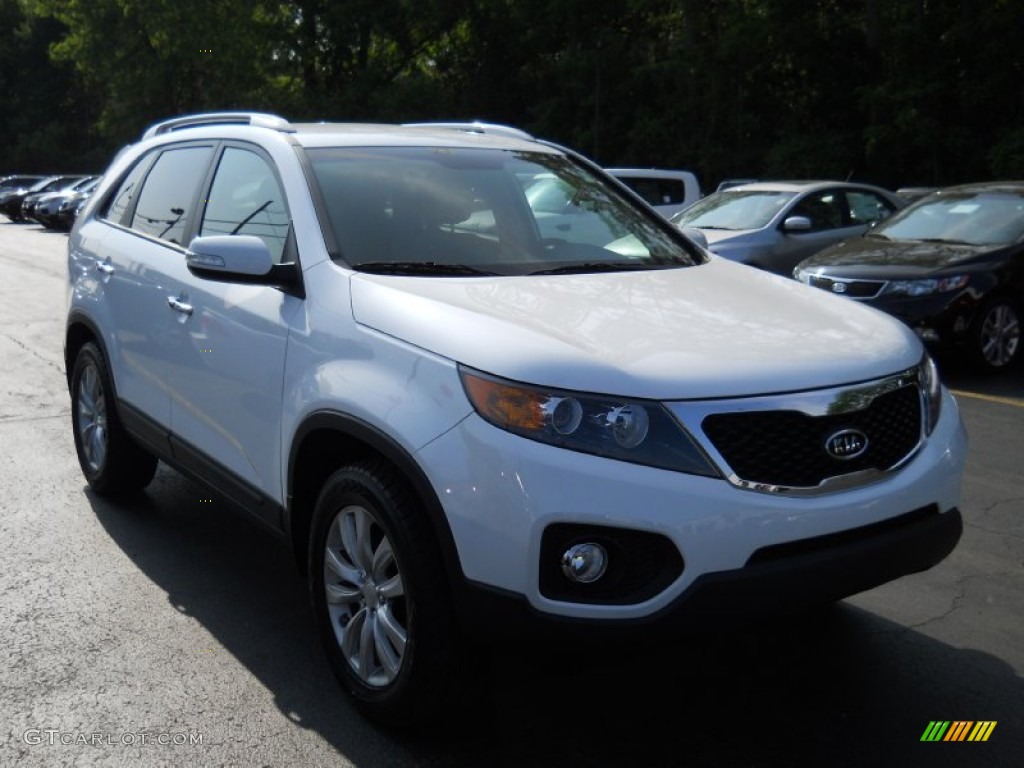 2011 Sorento EX - Snow White Pearl / Beige photo #16