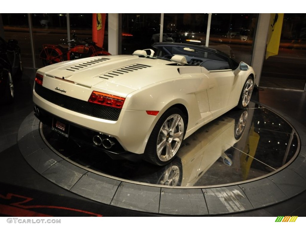 2010 Gallardo LP560-4 Spyder - Bianco Monocerus / Blu Scylla photo #18