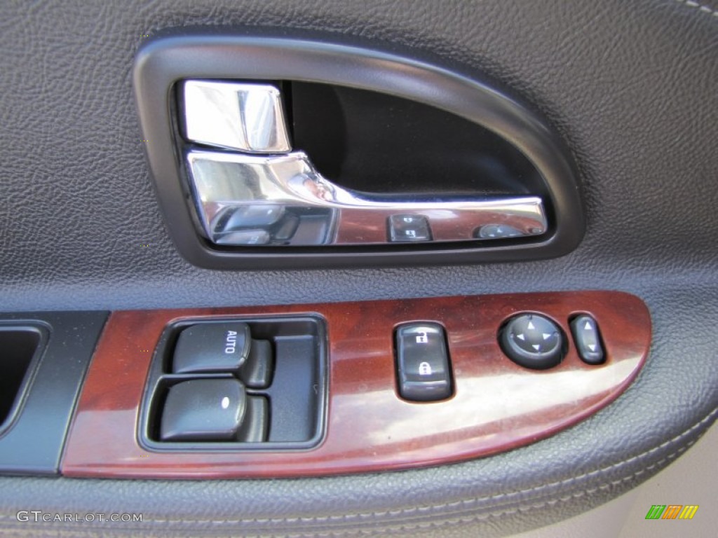 2008 Chevrolet Uplander LS Controls Photo #50059270