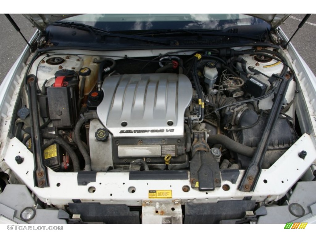 2000 Intrigue GL - Arctic White / Neutral photo #24