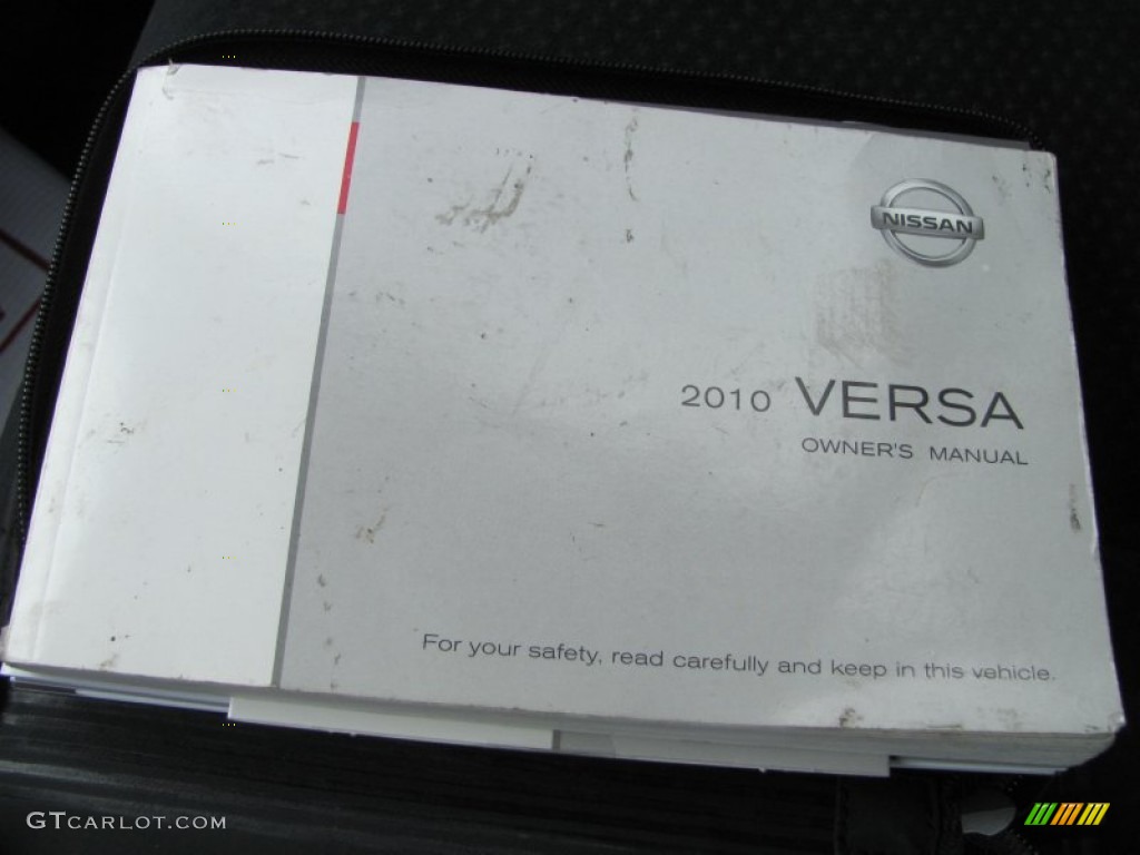 2010 Versa 1.8 S Hatchback - Arctic Blue Metallic / Charcoal photo #4