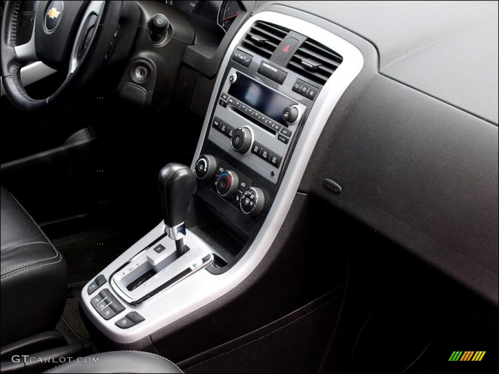 2008 Chevrolet Equinox Sport Controls Photo #50065039
