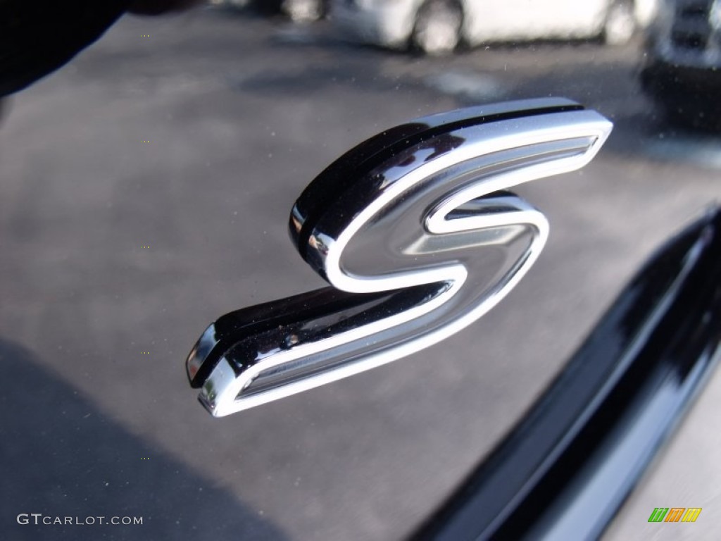 2011 Chrysler 200 S Marks and Logos Photo #50065186